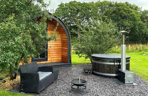 Bontnewydd Cottage | Tyddyn Parthle Pod 1