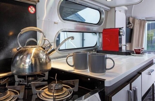 Kirkby Lonsdale Cabin | Unique Airstream Retreat - Sleeps 2 - Free Parking