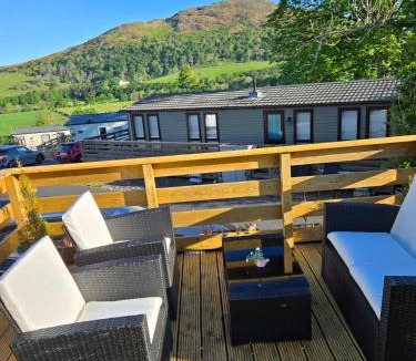 Girvan Apartment | Unique Caravan with Outdoor Space Lodge