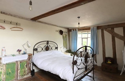 Laxfield House | Uniquely beautiful,comfortable yet rustic home from home.