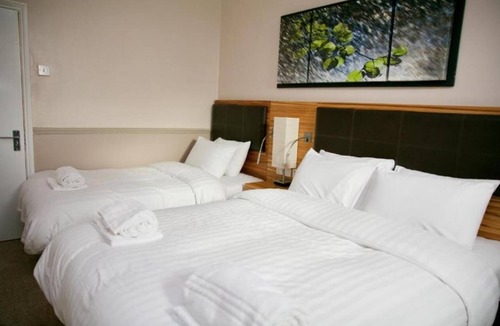 Langley Marish Hotel | Uno Hotel Heathrow Windsor