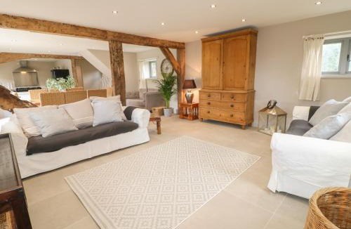 Amerton House | Upper Barn