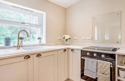 Blairgowrie Cottage | Upper Hillside Cottage