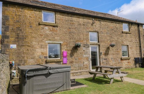 Saddleworth House | Upper House Barn Saddleworth