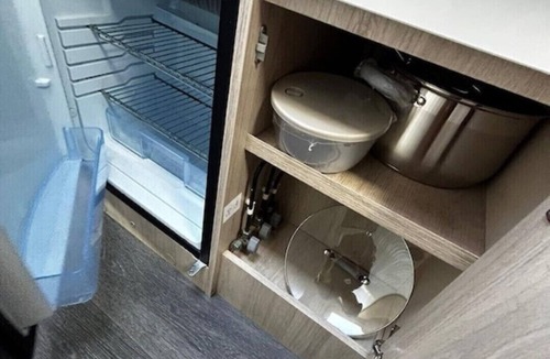 Gooshays House | Vaaroom London Explorers' Pod