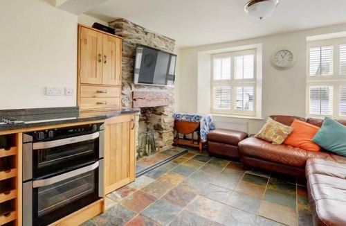 Looe House | Vacation home Seaview in Looe - 5 persons, 3 bedrooms
