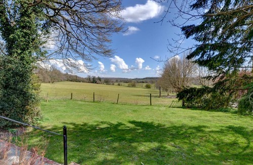 Hartfield House | Valley View Barn - Three Bedroom House, Sleeps 6