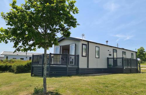 Cowes House | Vendee Lodge