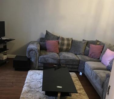 Laindon Apartment | Villa Belle Three bedrooms Basildon