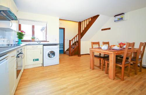 Piltdown House | Walnut Walk