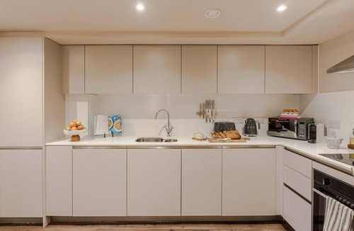 Bristol Floating Harbour Apartment | Wapping Wharf | 1 Bedroom Apartment