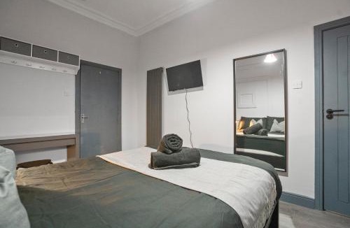 Moseley Apartment | Warm Moseley studio - 6