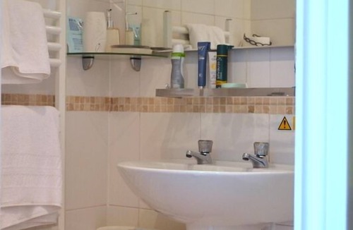 Barton-on-Sea Bed & Breakfast | Watersedge Guest House