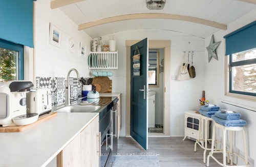 Netley Cottage | Watersedge Retreat - Luxury Cottages