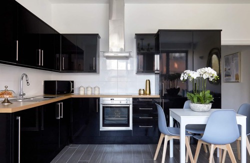 Watford Town Centre Apartment | Watford WD18 - Impressive 2Bedroom/2Bathroom Flat with FREE WIFI and Parking