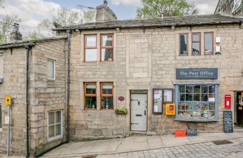 Heptonstall House | Weavers Cottage