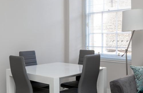 Old Town Apartment | West Bow Apartment