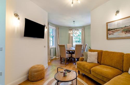 Murthly House | West Lodge
