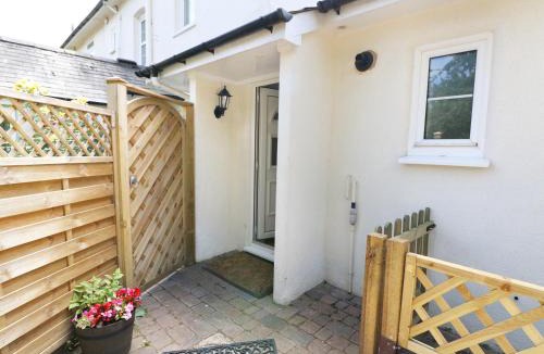 Sittingbourne House | Westgate Cottage
