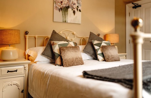 Burgh Saint Peter House | Wheatacre White Lion