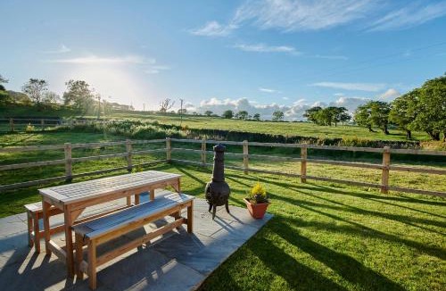 Settle House | Whernside Lodge