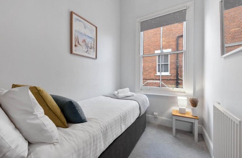 Spetchley Apartment | WhiskAwayStays - St Stephens Court - Apartment 3