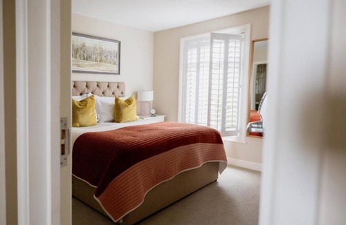 Battle Hotel | White Hart Netherfield