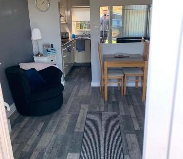 Bont Newydd Apartment | White Lodge
