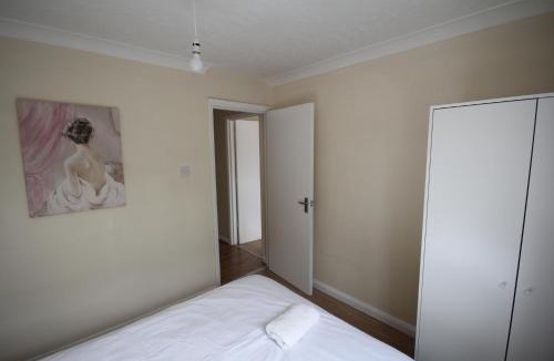 Uxbridge South Apartment | Whitehall Place