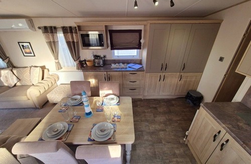 Seasalter House | Whitstable Pearl - Alberta Holiday Park