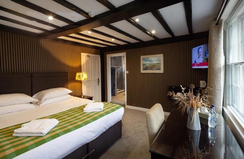 Bletchingley Hotel | Whyte Harte Hotel