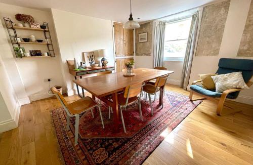 Flushing House | Widgeons Keel