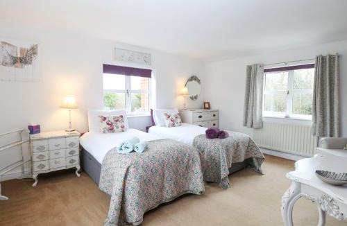 Hickling House | Willow Cottage