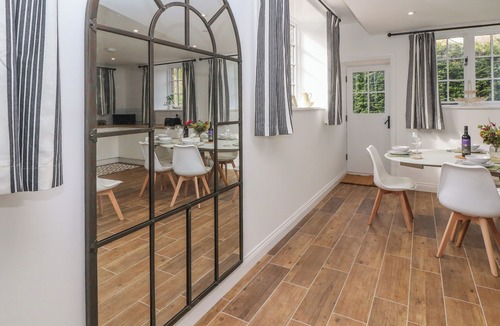 Hoylandswaine Cottage | Willow Cottage