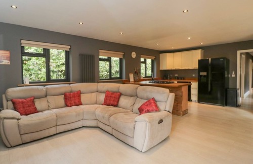 Dunbridge House | Willow Cottage, Whiteparish