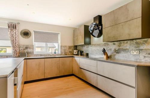 Blackburn House | Willows Cottage