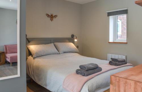 Etchingham House | Willows View