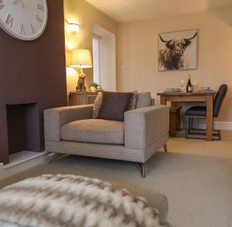 Hepworth House | Windsor Cottage