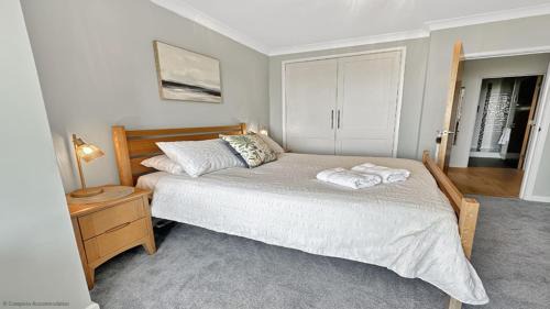 Lee-on-the-Solent House | Windward Retreat