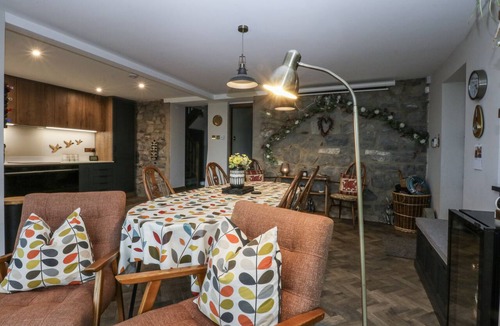 Gwaenysgor Near Prestatyn Cottage | Windyridge