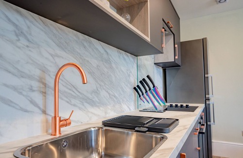 Pontrilas Condo | Worcester City Centre 1 Bedroom Apartment