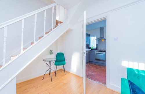 Heswall House | Workforce Accommodation Near Deeside | Sleeps 6