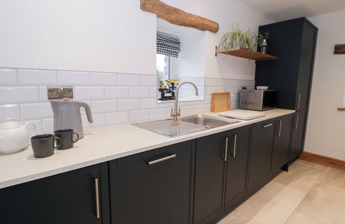 Cwmtirmynach Cottage | Y Stabl