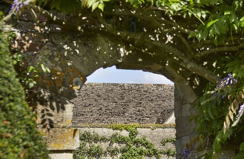 Southrop Cottage | Yew Tree| Luxury Cotswold Cottage | Sleeps 6