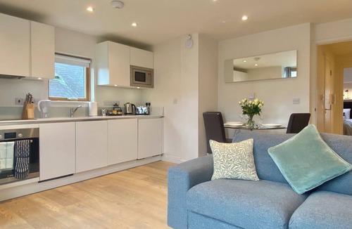Cambridge Apartment | Your Space Apartments - Cambridge Place