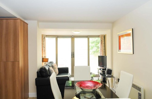 Cotham Apartment | Your Stay Bristol Cotham Lawn
