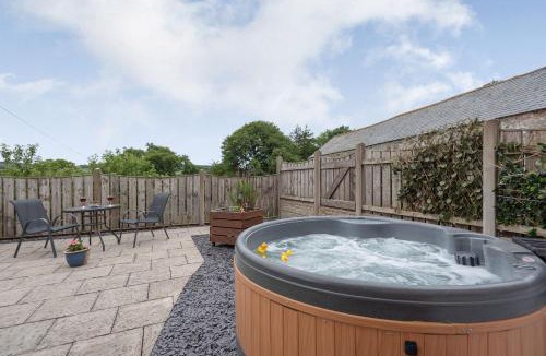 Rhyd-y-foel House | Ystabl - Stable