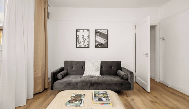1 Bed Serviced Apartment Highbury 5min to Tube Fast Access to Central London