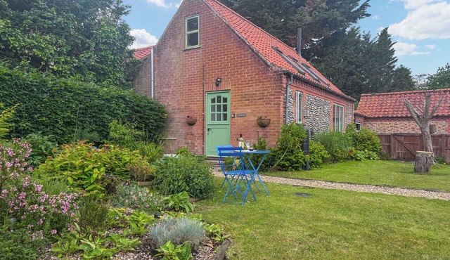 1 bedroom accommodation in Briston