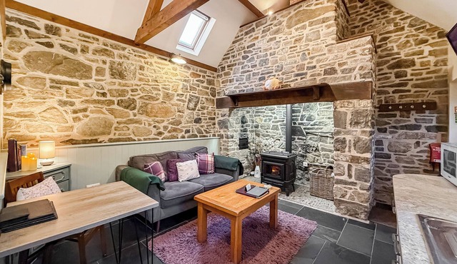 1 bedroom accommodation in Little London, Nr Llandinam in Caersws